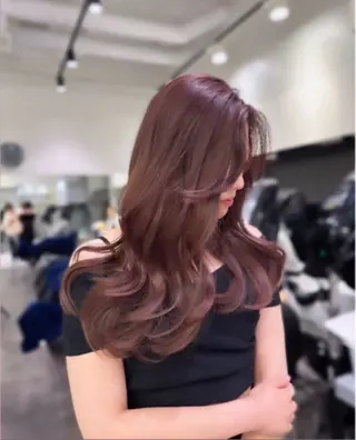 ロング elyts-omotesando-所属・【elyts】 𝑲𝑶𝑼𝑲𝑰のヘアスタイル