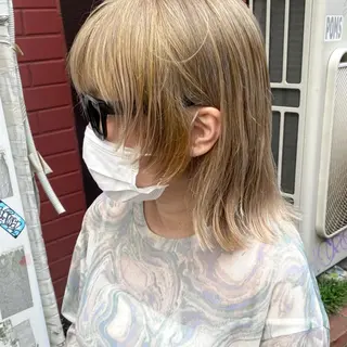 セミロング F-card所属・shiga mariaのヘアスタイル