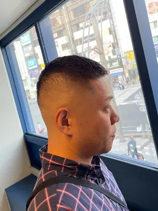ショート million bucks神田店所属・椿 智行のヘアスタイル