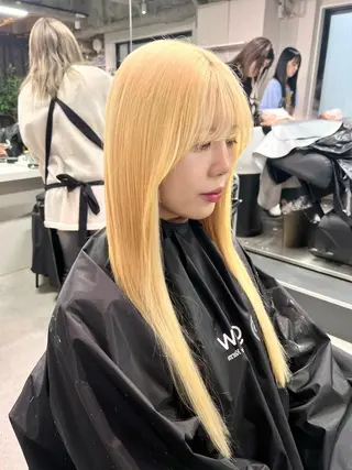 ロング カラー ハイトーン&髪質改善 &韓国エクステ🤎のヘアスタイル