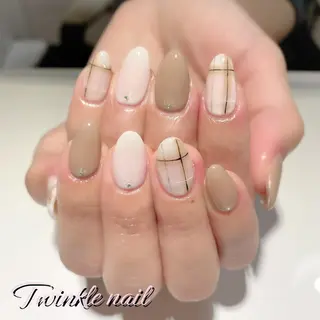 ネイル 中井 綾香の眉毛・アイブロウイメージ