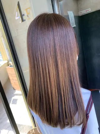 セミロング カラー ワタイショウタ 髪質改善✨眉毛サロンのヘアスタイル