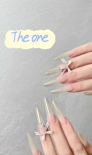 ネイル Theone栄店 赤松のネイルデザイン