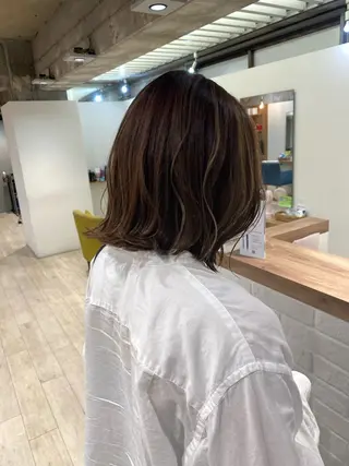 ミディアム カラー Lily 日吉所属・日吉で叶える🍒🍒 オカベナオヤのヘアスタイル