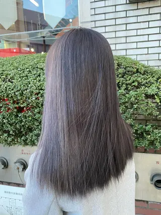 セミロング カラー 遠藤沙也加 /レイヤーカットのヘアスタイル