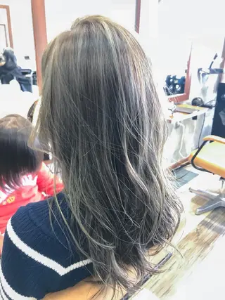 ミディアム カラー 💘トレンドスタイル 💘透明感ヘアのヘアスタイル