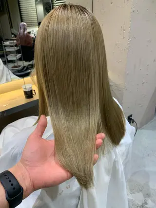 ロング 全国No.1歴あり HINATA🥇のヘアスタイル