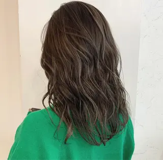 ロング カラー 渋谷ブリーチカラー 韓国ヘアyuikoのヘアスタイル