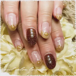 ネイル nail salon  la reine所属・nail salon la reineのネイルデザイン