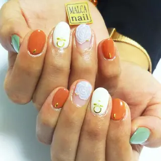 ミディアム カラー パーマ ヘアアレンジ ネイル キッズ マツエク・マツパ MALCAnail(マルカネイル)所属・荒木 莉奈のネイルデザイン