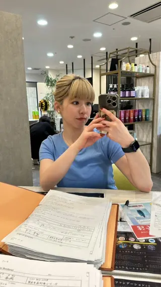 ミディアム カラー Bonheur  KAWANISHI所属・ノンダメージ 🥑mikubanのヘアスタイル