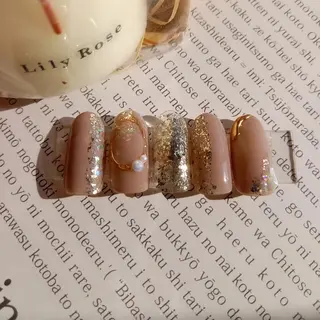ネイル Lily Roseスタッフ一同のマツエク・マツパデザイン