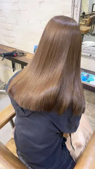 ロング カラー ブリーチ＆縮毛矯正 🧸tomoki🧸のヘアスタイル