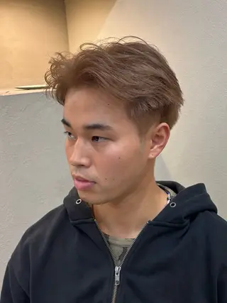 ショート カラー メンズ 渡 汐音のヘアスタイル