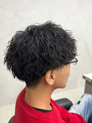 ミディアム パーマ メンズ 🪐メンズ特化 ヤマクラ タイキのヘアスタイル