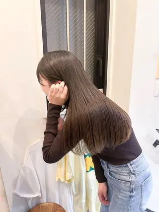 ロング カラー メイ🩰 wカラーのヘアスタイル