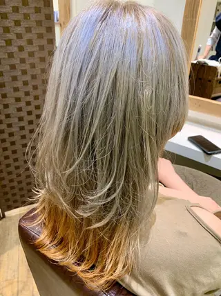 セミロング カラー ショート×カラー 🦊堀米早紀【荻窪】のヘアスタイル