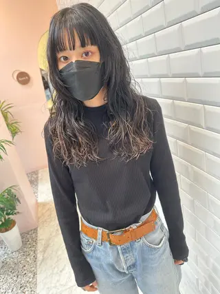 ロング パーマ SALOWIN me＋店所属・半個室サロン🫧 ササキアヤカのヘアスタイル