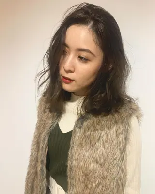 ミディアム カラー 傷ませない縮毛矯正／ 吉岡 美江のヘアスタイル