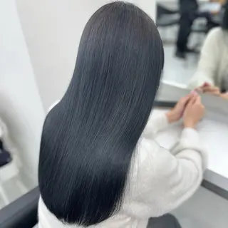 カラー 🩶niina 暗髪韓国系カラー🩶のヘアスタイル