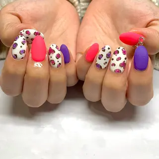 ネイル nail atelier  new moon所属・森 貴子のネイルデザイン