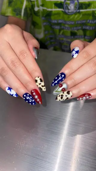 ネイル 👽個性派ネイル🎀 komachiのマツエク・マツパデザイン