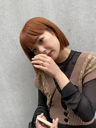 カラー アールバイニーナ所属・R by NINA アールバイニーナのヘアスタイル