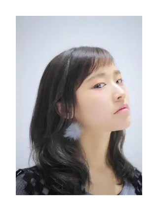 セミロング 南 知佳のヘアスタイル