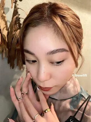 マツエク・マツパ Sue eyelash&eyebrow所属・Shigeno Hikaruのマツエク・マツパデザイン