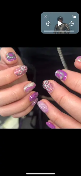 ネイル 🪐富島彩夏 /海外nail🪐のネイルデザイン