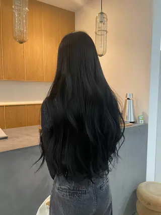 カラー Tommy所属・今井 伶奈のヘアスタイル