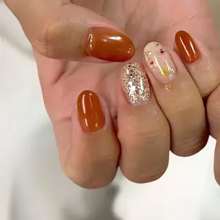 ネイル アトリエ　ミモザ所属・いまむら あかりのネイルデザイン