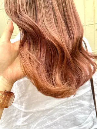 ミディアム mEg hair creation 新川崎所属・カラー/塚原里沙 川崎のヘアスタイル