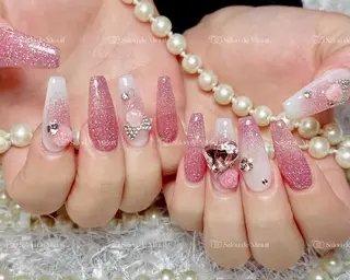 ネイル Salon de Minuit🦩のネイルデザイン