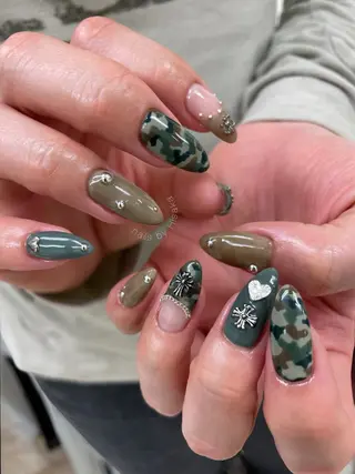 ネイル Hisaka Mikiのネイルデザイン