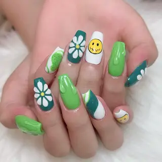 ネイル Private Nail Salon EM所属・Nail salon EM（エム）諸星のネイルデザイン