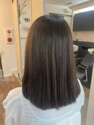 セミロング ボブ/透明感カラー 岸本涼奈のヘアスタイル