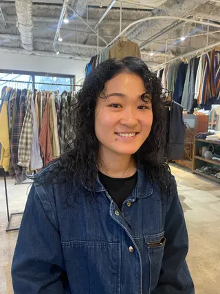 セミロング パーマ ゆるふわガーリーst yle🩰yuukaのヘアスタイル