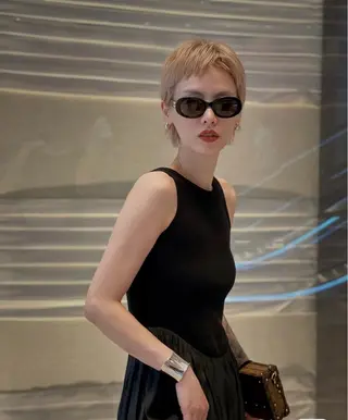 ショート 加藤木麻彩 NEROのヘアスタイル