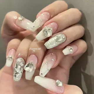 パーマ Rose Ana.Chuoのネイルデザイン