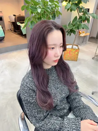 ロング カラー 岡野 静華のヘアスタイル