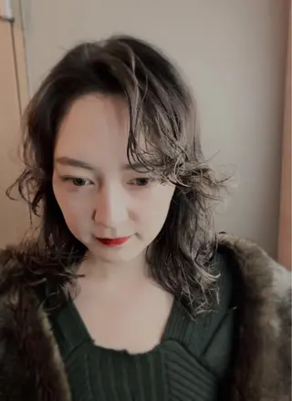 ミディアム パーマ 縮毛矯正✖️似合わせ 🌻ヒトミのヘアスタイル