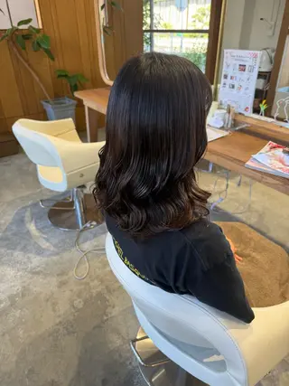 セミロング パーマ フラム所属・WATANABE MISAKIのヘアスタイル
