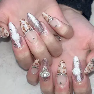 ネイル mimi 高石桃朱のネイルデザイン