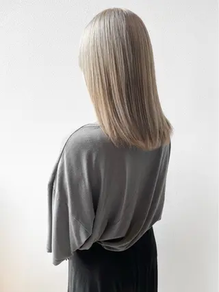 ミディアム MYRTLE TSUNODAのヘアスタイル