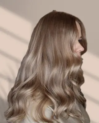ロング くすみミルクティー/ ブラウン🪡TOWAのヘアスタイル