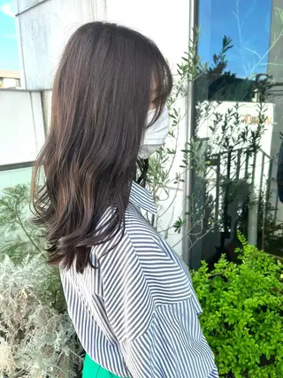 セミロング うるツヤハイトーン✨ /西川郁巳のヘアスタイル