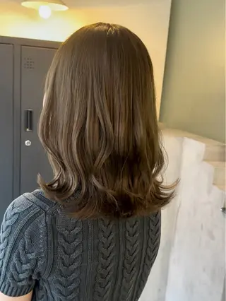 ミディアム _WHITE 喜多村天斗のヘアスタイル