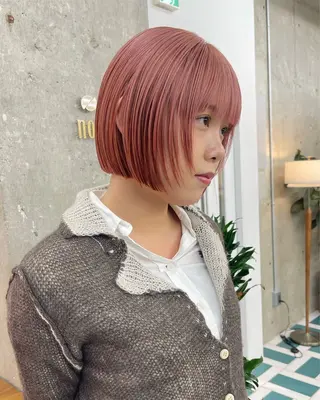 ショート カラー noe'所属・☺︎MIKU☺︎栄/ ボブ/ブリーチカラーのヘアスタイル