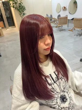 ロング 山口 愛結のヘアスタイル